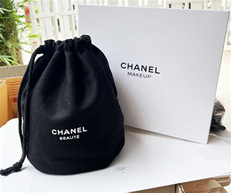 chanel beaute compartment makeup case|Chanel makeup bag vip gift.